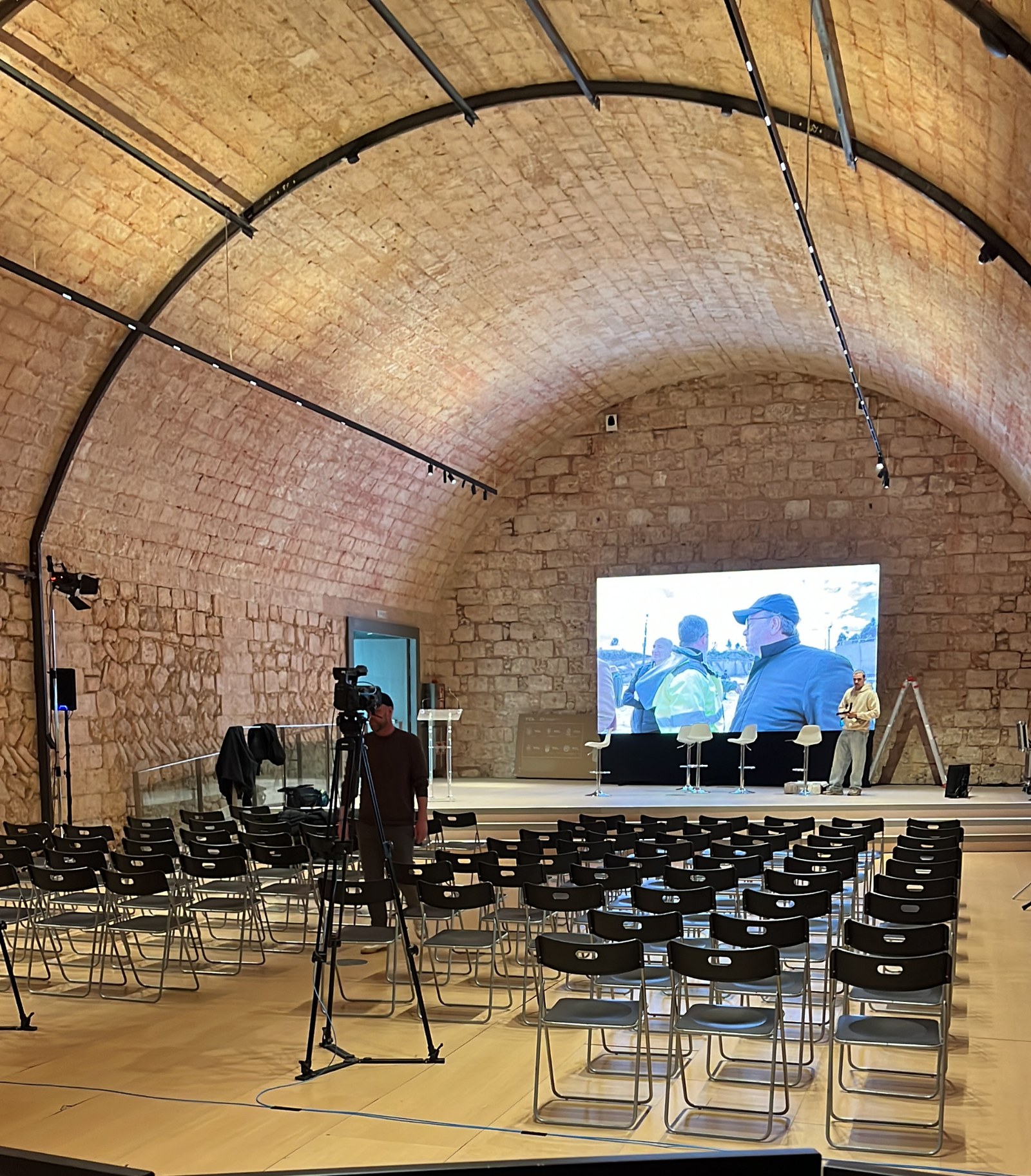 Escenografía y pantallas LED